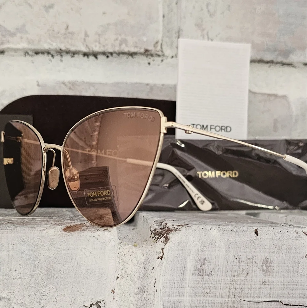 Tom Ford Rose Gold Cat Eye Sunglasses-NWOT